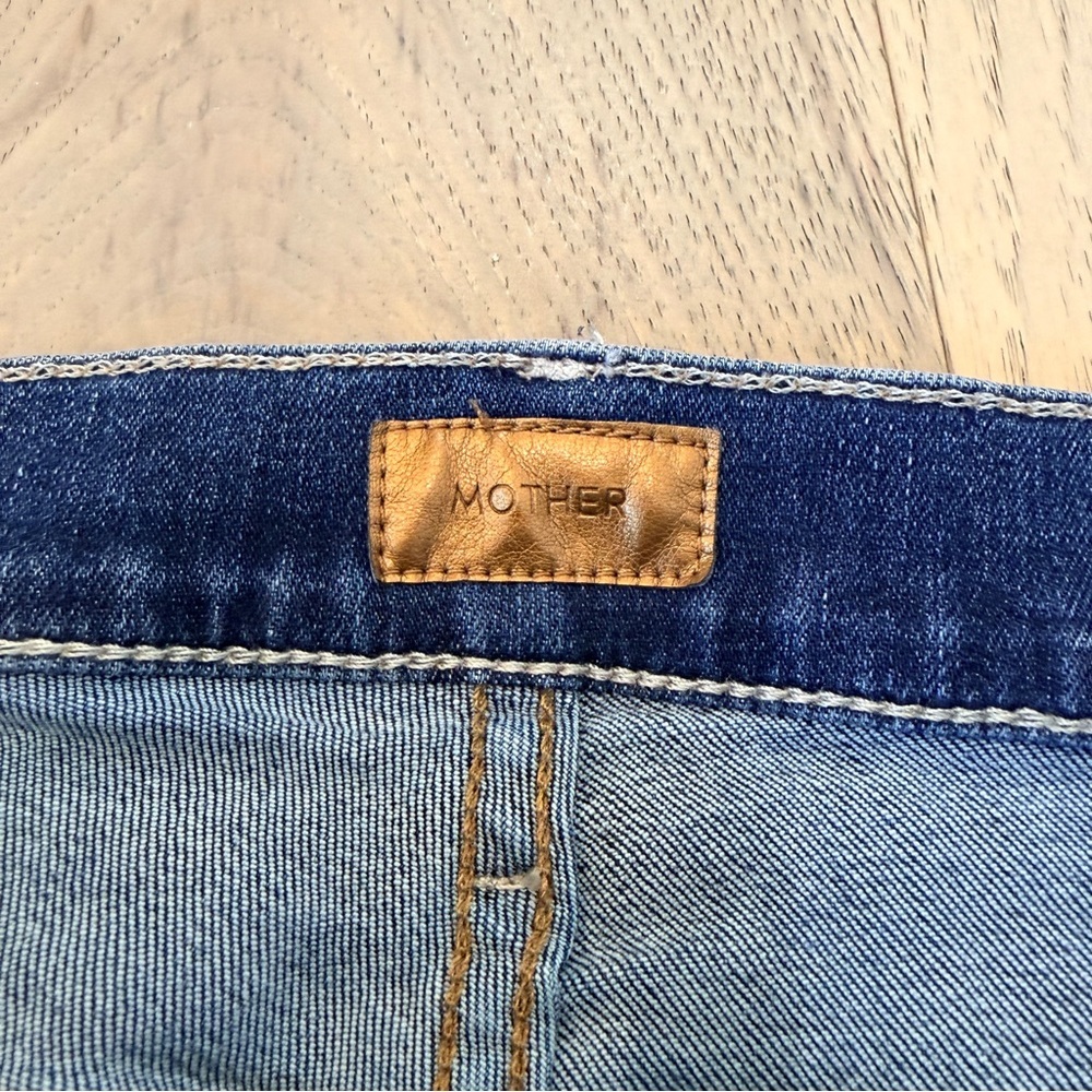 Mother The Weekender Fray in Team Up Jeans Size 32 - Picture 6 of 15